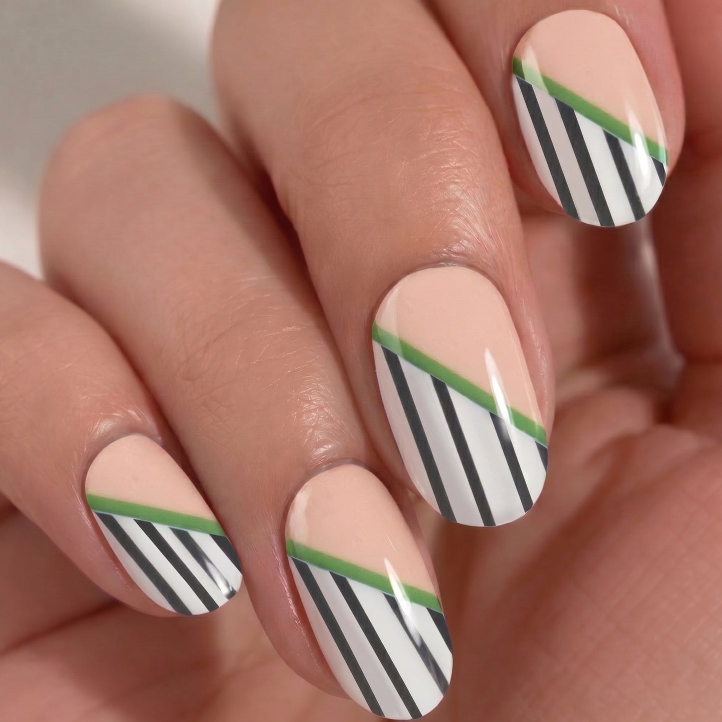 Mylee x Heather Watson Serve & Style Gel Nail Wraps