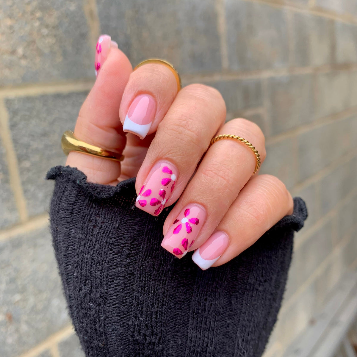 How to Apply Stick on Nail Designs