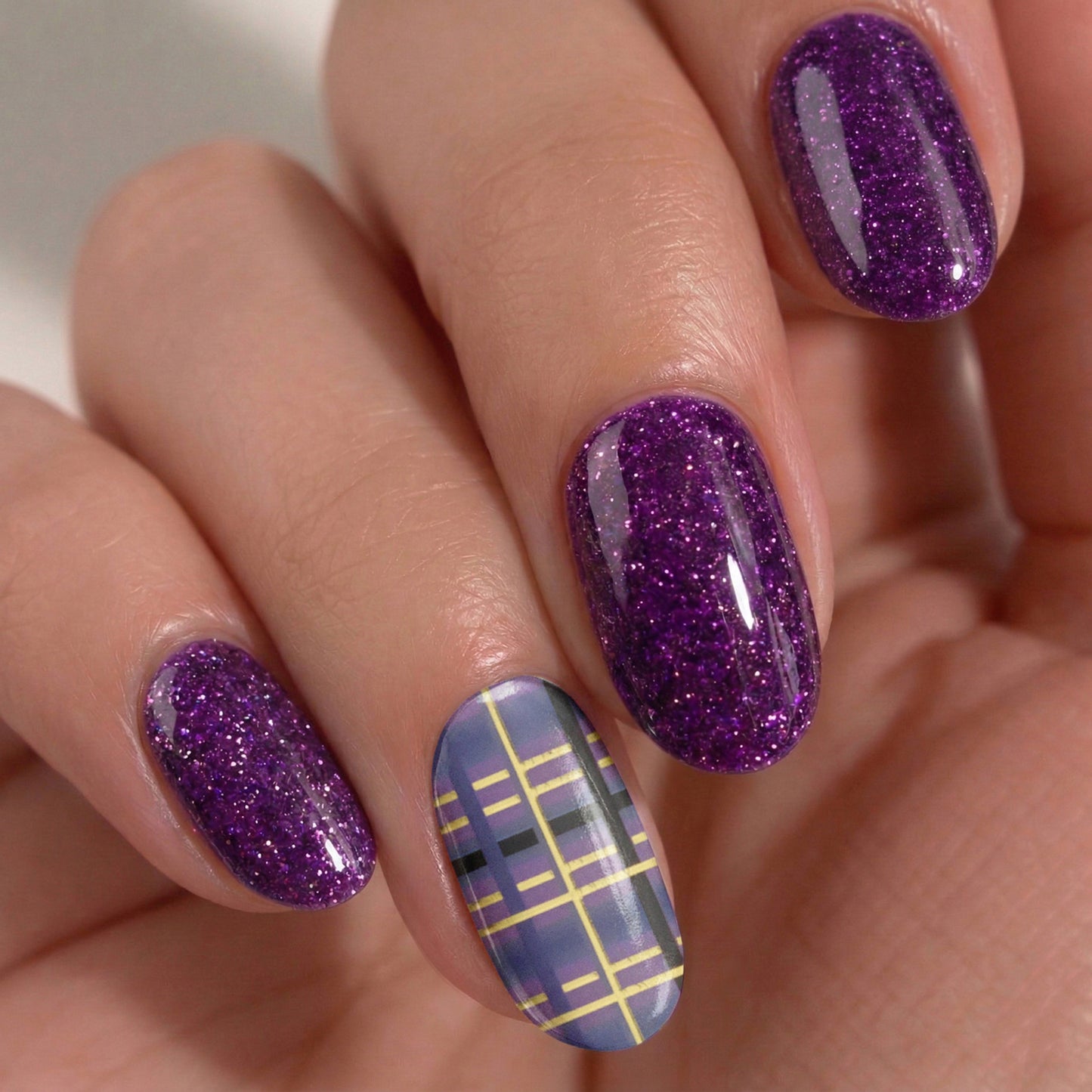 Mylee x Eilish McColgan Highland Haze Gel Nail Wraps